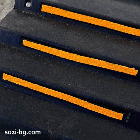 KAB-PRO-M-20 Rubber Hose Bridge Ramp – 20 Ton Load Capacity