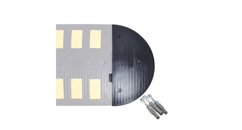 LP05-600 Rubber Speed Bump End Cap